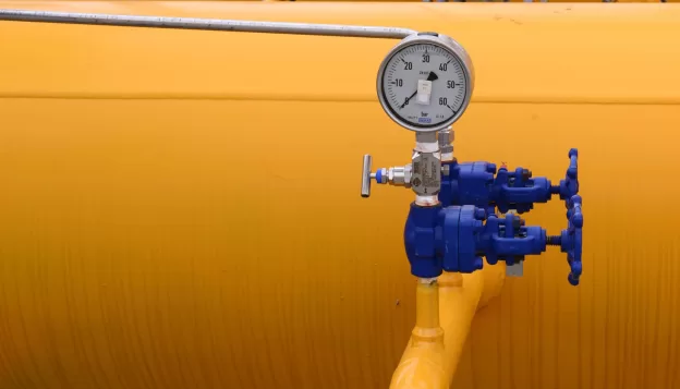 Medidor de vazão ultrassônico portátil e fixo para medições industriais precisas